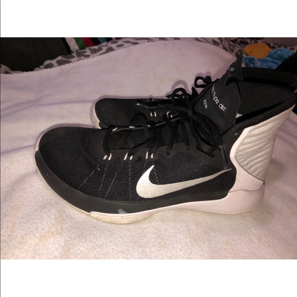 Nike men running shoes - Picture 2 of 7